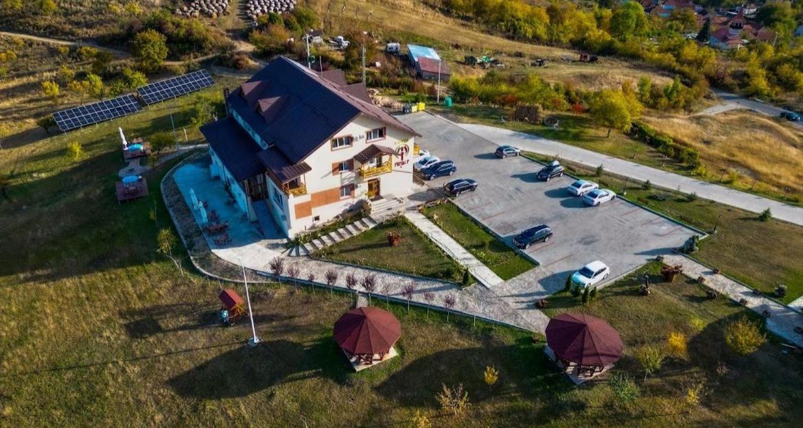 Motel Prislop Haţeg Esterno foto