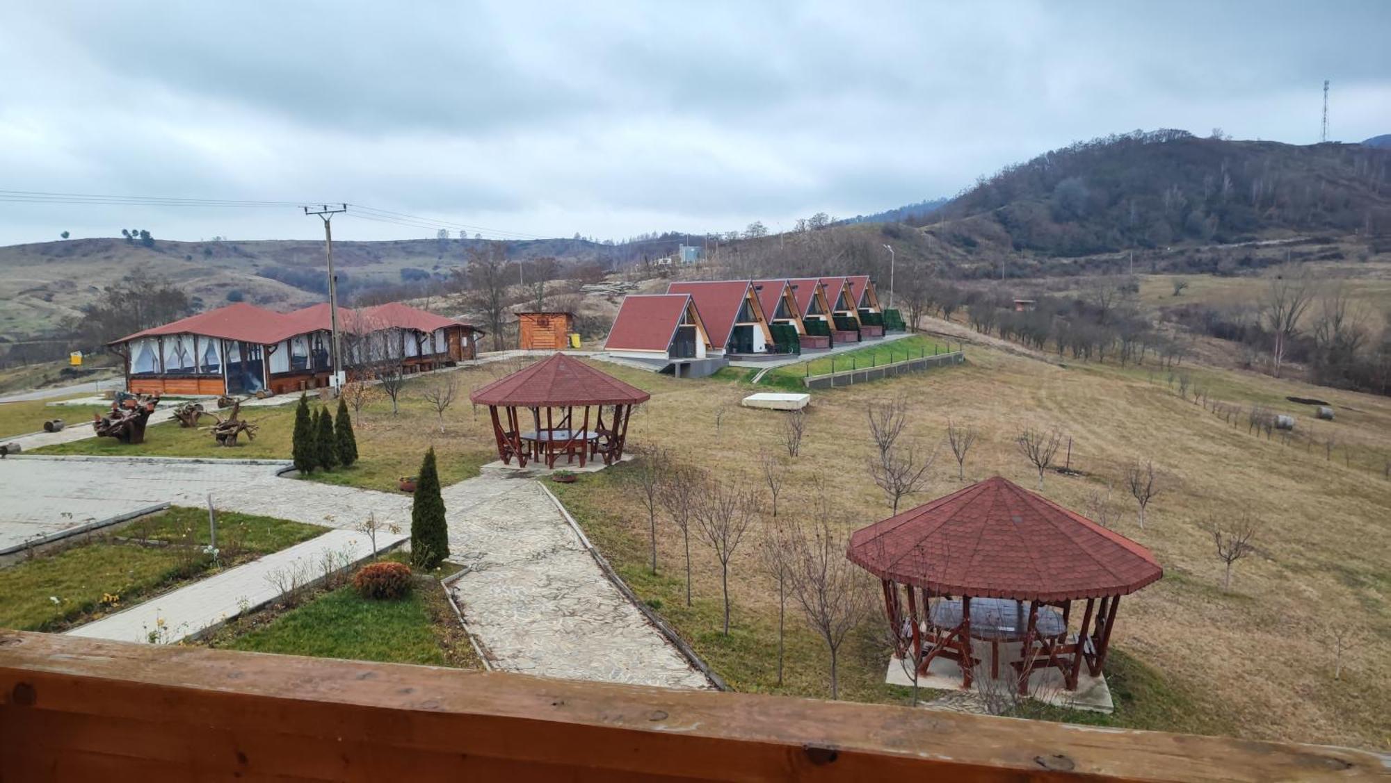 Motel Prislop Haţeg Esterno foto